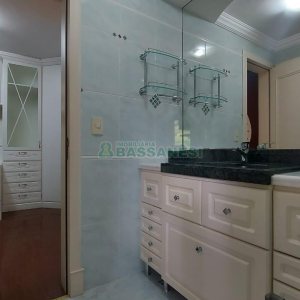 Apto Mobiliado com 187m², 3 dormitórios, 2 vagas, no bairro Lourdes em Caxias do Sul para Comprar