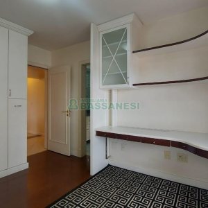 Apto Mobiliado com 187m², 3 dormitórios, 2 vagas, no bairro Lourdes em Caxias do Sul para Comprar