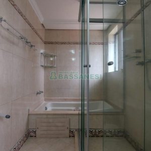 Apto Mobiliado com 187m², 3 dormitórios, 2 vagas, no bairro Lourdes em Caxias do Sul para Comprar