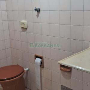 Loja com 540m², no bairro Panazzolo em Caxias do Sul para Alugar