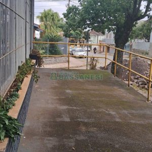 Loja com 540m², no bairro Panazzolo em Caxias do Sul para Alugar