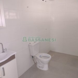 Casa com 300m², 5 dormitórios, 4 vagas, no bairro Nossa Senhora de Fátima em Caxias do Sul para Comprar
