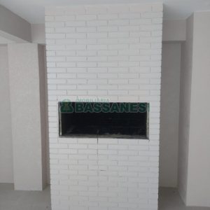 Casa com 300m², 5 dormitórios, 4 vagas, no bairro Nossa Senhora de Fátima em Caxias do Sul para Comprar