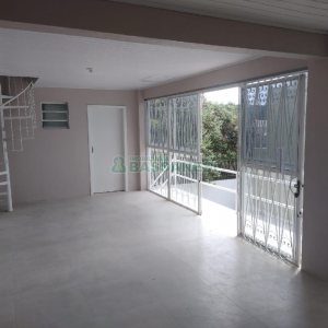 Casa com 300m², 5 dormitórios, 4 vagas, no bairro Nossa Senhora de Fátima em Caxias do Sul para Comprar