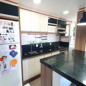 Apartamento com 65m², 3 dormitórios, 1 vaga, no bairro Lourdes em Caxias do Sul para Comprar