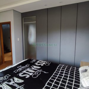 Sobrado com 257m², 4 dormitórios, 3 vagas, no bairro Colina Sorriso em Caxias do Sul para Comprar