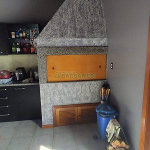 Sobrado com 257m², 4 dormitórios, 3 vagas, no bairro Colina Sorriso em Caxias do Sul para Comprar