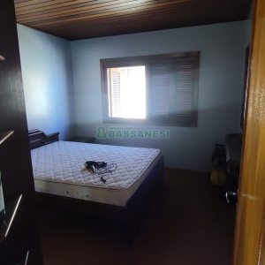 Sobrado com 257m², 4 dormitórios, 3 vagas, no bairro Colina Sorriso em Caxias do Sul para Comprar