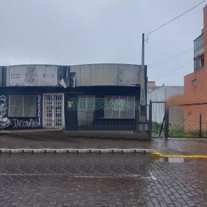 Terreno com 1694m², no bairro São Pelegrino em Caxias do Sul para Alugar