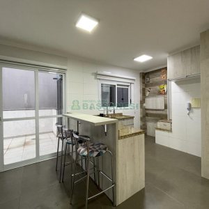 Apartamento com 106m², 2 dormitórios, 2 vagas, no bairro Morada dos Alpes em Caxias do Sul para Comprar