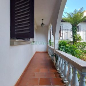 Casa com 200m², 3 dormitórios, 2 vagas, no bairro Panazzolo em Caxias do Sul para Comprar