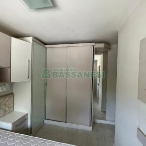 Apto Mobiliado com 62m², 2 dormitórios, 1 vaga, no bairro Marechal Floriano em Caxias do Sul para Alugar