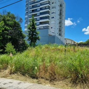 Terreno, no bairro Vila Horn em Caxias do Sul para Comprar