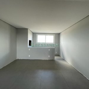 Apartamento com 81m², 2 dormitórios, 2 vagas, no bairro Santa Catarina em Caxias do Sul para Comprar