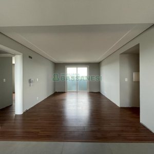 Apartamento com 81m², 2 dormitórios, 2 vagas, no bairro Santa Catarina em Caxias do Sul para Comprar