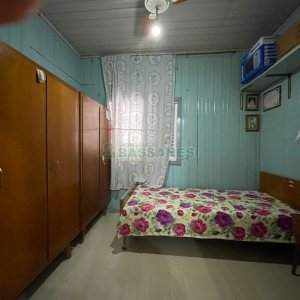 Casa com 95m², 2 dormitórios, 1 vaga, no bairro Rio Branco em Caxias do Sul para Comprar