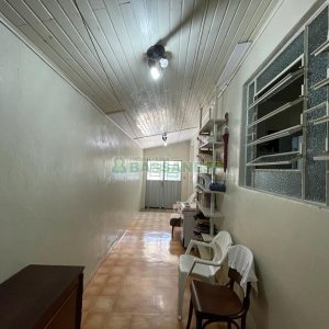 Casa com 95m², 2 dormitórios, 1 vaga, no bairro Rio Branco em Caxias do Sul para Comprar
