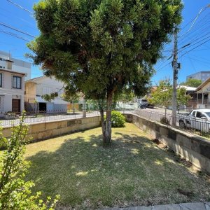 Casa com 130m², 3 dormitórios, 1 vaga, no bairro Rio Branco em Caxias do Sul para Comprar