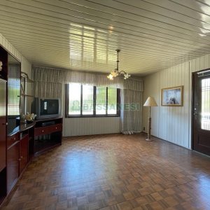 Casa com 130m², 3 dormitórios, 1 vaga, no bairro Rio Branco em Caxias do Sul para Comprar