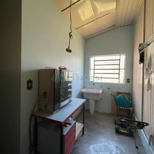 Casa com 130m², 3 dormitórios, 1 vaga, no bairro Rio Branco em Caxias do Sul para Comprar