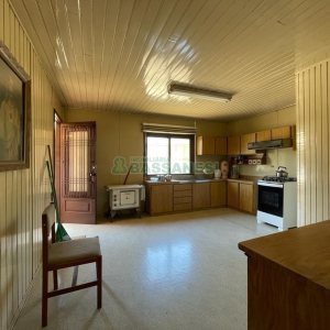 Casa com 130m², 3 dormitórios, 1 vaga, no bairro Rio Branco em Caxias do Sul para Comprar