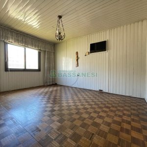 Casa com 130m², 3 dormitórios, 1 vaga, no bairro Rio Branco em Caxias do Sul para Comprar