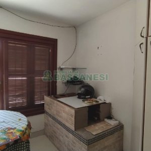 Casa com 141m², 3 dormitórios, 3 vagas, no bairro Sagrada Família em Caxias do Sul para Comprar