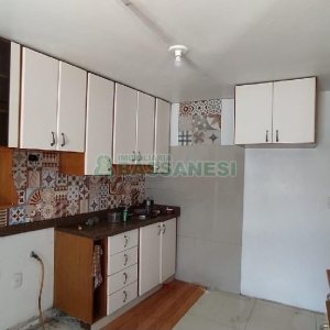 Casa com 141m², 3 dormitórios, 3 vagas, no bairro Sagrada Família em Caxias do Sul para Comprar