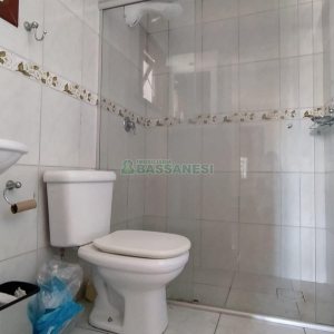 Casa com 141m², 3 dormitórios, 3 vagas, no bairro Sagrada Família em Caxias do Sul para Comprar