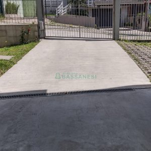Apartamento com 67m², 3 dormitórios, 2 vagas, no bairro Kayser em Caxias do Sul para Comprar