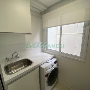 Apartamento com 47m², 1 dormitório, 1 vaga, no bairro Sagrada Família em Caxias do Sul para Comprar