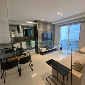 Apartamento com 47m², 1 dormitório, 1 vaga, no bairro Sagrada Família em Caxias do Sul para Comprar