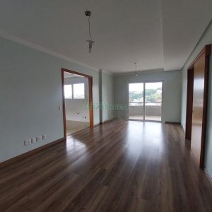 Apartamento com 110m², 2 dormitórios, 1 vaga, no bairro São Leopoldo em Caxias do Sul para Alugar