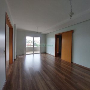 Apartamento com 110m², 2 dormitórios, 1 vaga, no bairro São Leopoldo em Caxias do Sul para Alugar