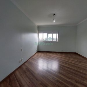 Apartamento com 110m², 2 dormitórios, 1 vaga, no bairro São Leopoldo em Caxias do Sul para Alugar