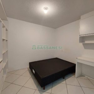 Apartamento com 30m², 1 dormitório, no bairro Presidente Vargas em Caxias do Sul para Alugar