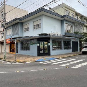 Casa com 180m², 3 dormitórios, no bairro São Pelegrino em Caxias do Sul para Alugar