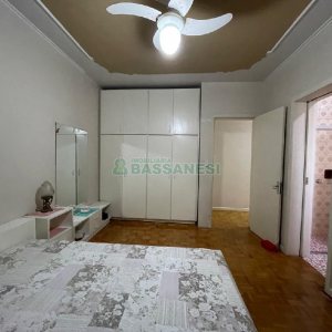 Casa com 180m², 3 dormitórios, no bairro São Pelegrino em Caxias do Sul para Alugar