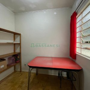 Casa com 180m², 3 dormitórios, no bairro São Pelegrino em Caxias do Sul para Alugar