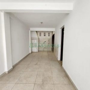 Casa com 105m², 3 dormitórios, 2 vagas, no bairro Interlagos em Caxias do Sul para Comprar
