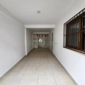 Casa com 105m², 3 dormitórios, 2 vagas, no bairro Interlagos em Caxias do Sul para Comprar
