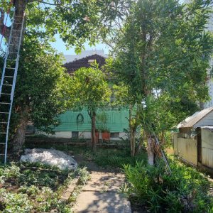 Casa com 100m², 3 dormitórios, 2 vagas, no bairro Centro em Caxias do Sul para Comprar