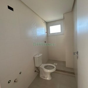 Apartamento com 80m², 2 dormitórios, 2 vagas, no bairro Vila Horn em Caxias do Sul para Comprar