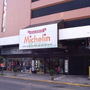 Box com 12m², no bairro Centro em Caxias do Sul para Alugar ou Comprar