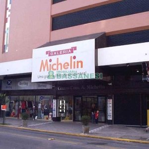 Box com 12m², no bairro Centro em Caxias do Sul para Alugar ou Comprar