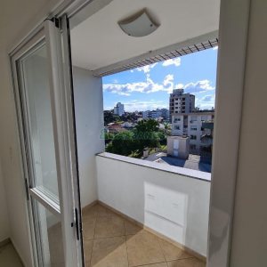 Kitinete com 30m², 1 dormitório, no bairro Centro em Caxias do Sul para Alugar