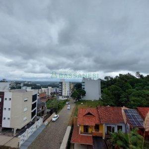 Apartamento com 173m², 3 dormitórios, 3 vagas, no bairro Vinhedos em Caxias do Sul para Comprar