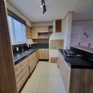 Apartamento com 173m², 3 dormitórios, 3 vagas, no bairro Vinhedos em Caxias do Sul para Comprar
