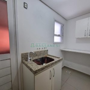 Apartamento com 173m², 3 dormitórios, 3 vagas, no bairro Vinhedos em Caxias do Sul para Comprar