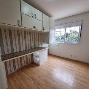 Apartamento com 173m², 3 dormitórios, 3 vagas, no bairro Vinhedos em Caxias do Sul para Comprar